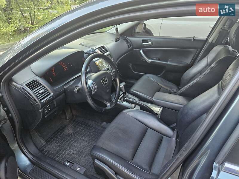 Седан Honda Accord 2005 в Киеве