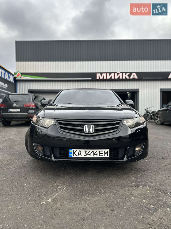 Седан Honda Accord 2010 в Житомире