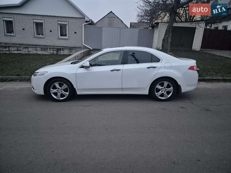 Седан Honda Accord 2012 в Днепре