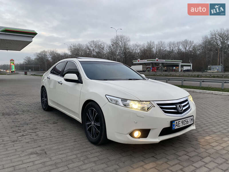 Седан Honda Accord 2011 в Полтаві