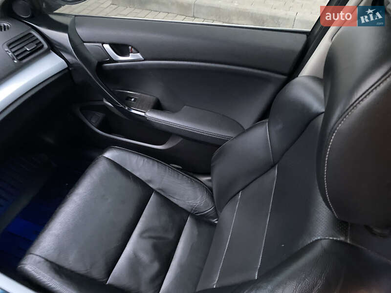 Седан Honda Accord 2011 в Полтаві