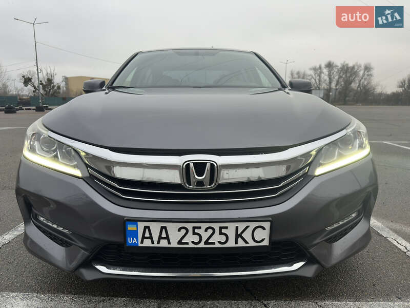Седан Honda Accord 2017 в Києві