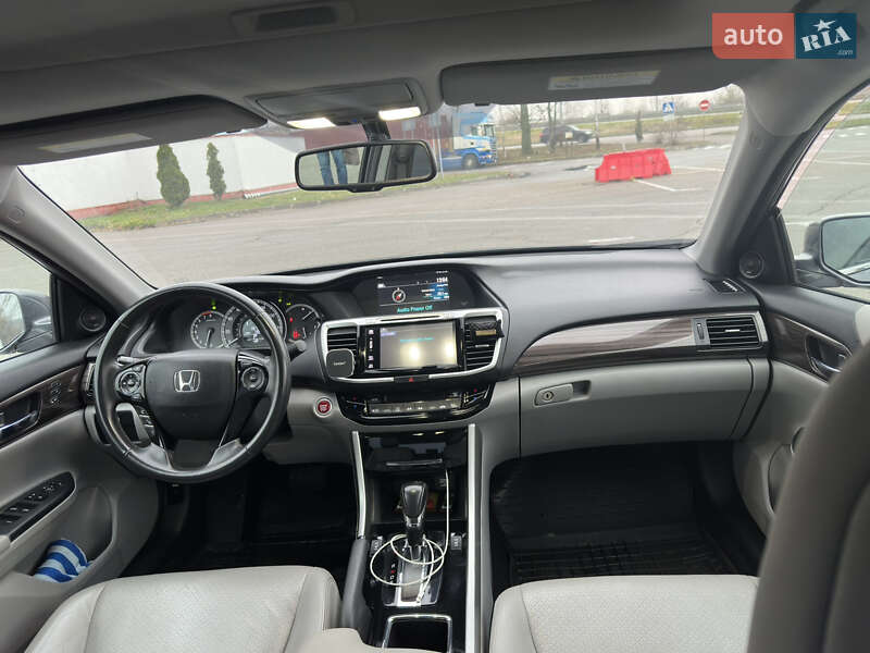 Седан Honda Accord 2017 в Києві
