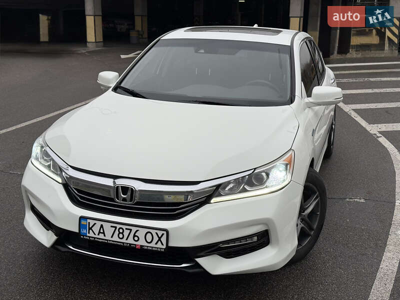 Седан Honda Accord 2016 в Киеве