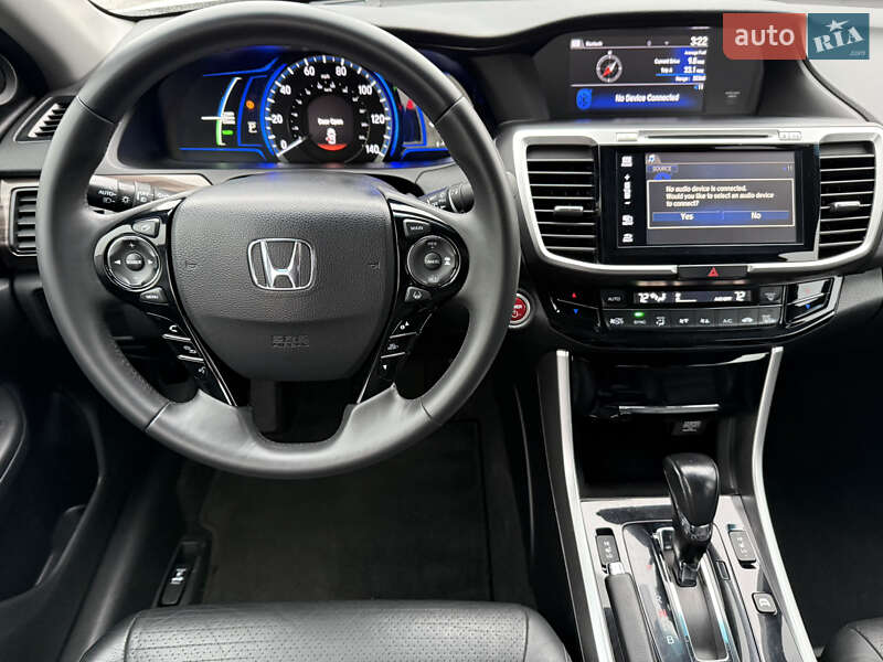 Седан Honda Accord 2016 в Киеве