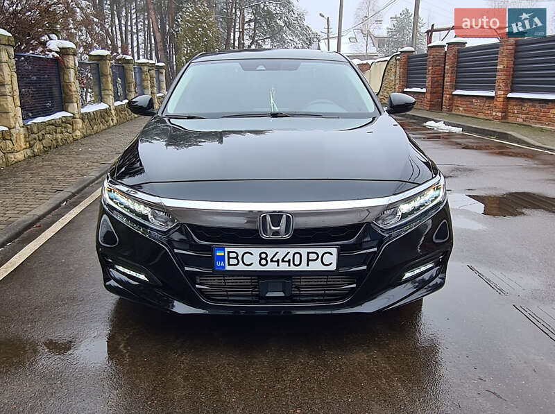 Седан Honda Accord 2018 в Львове