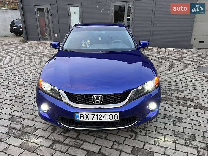 Купе Honda Accord 2012 в Малине