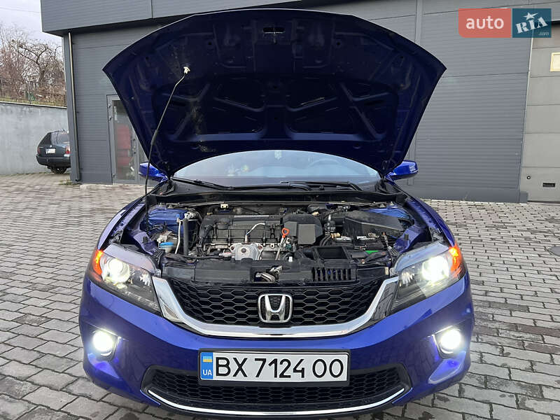 Купе Honda Accord 2012 в Малине