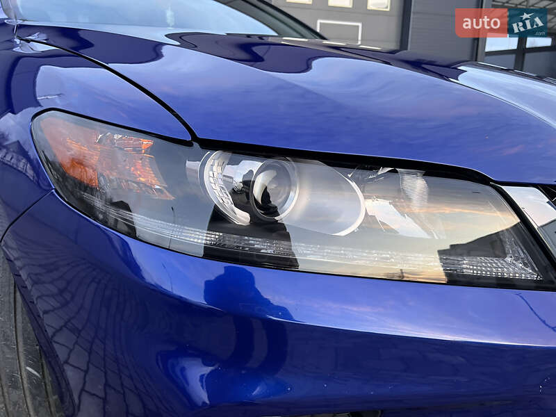 Купе Honda Accord 2012 в Малине