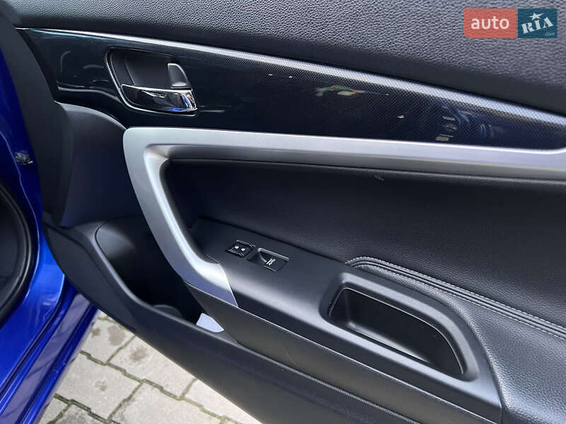 Купе Honda Accord 2012 в Малине