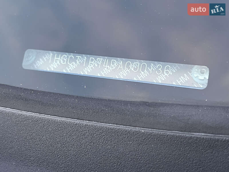 Купе Honda Accord 2012 в Малине