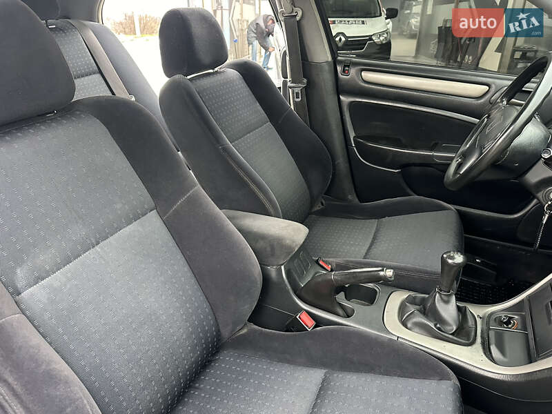 Седан Honda Accord 2001 в Львове