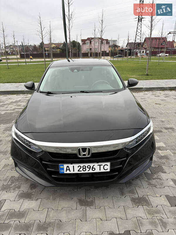 Седан Honda Accord 2020 в Буче