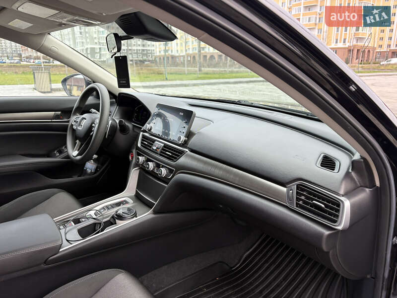 Седан Honda Accord 2020 в Буче