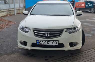Седан Honda Accord 2011 в Черкасах