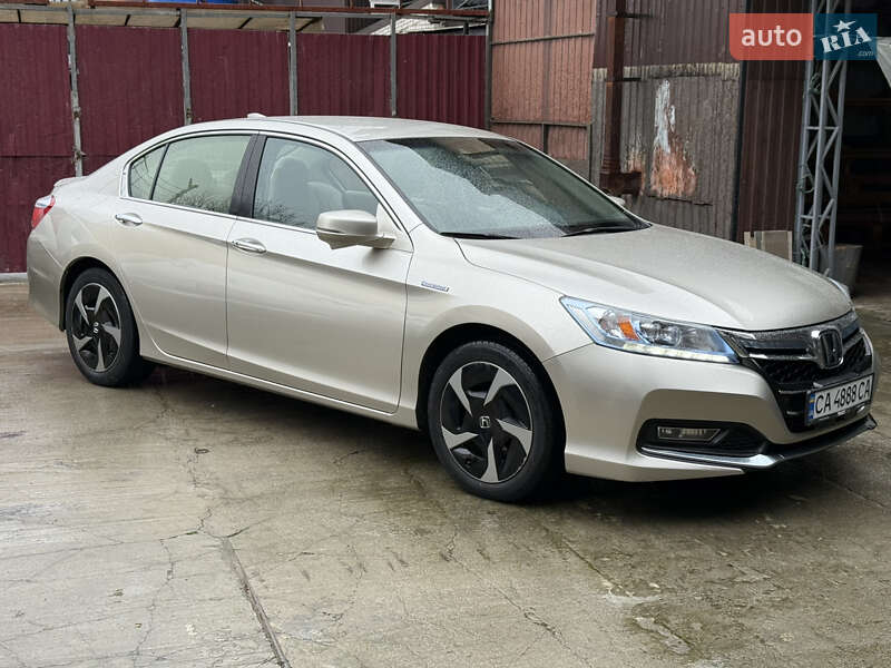 Седан Honda Accord 2014 в Умані