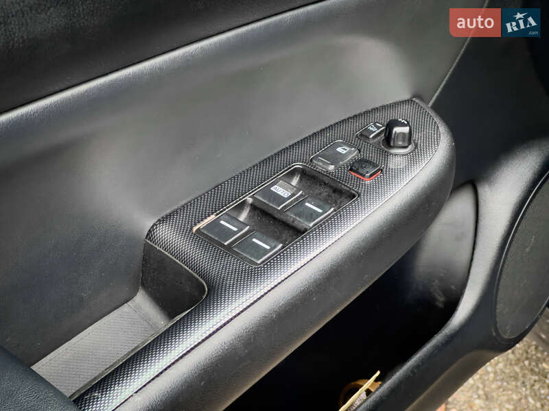 Седан Honda Accord 2003 в Києві фото 15 Седан Honda Accord 2003 в Києві