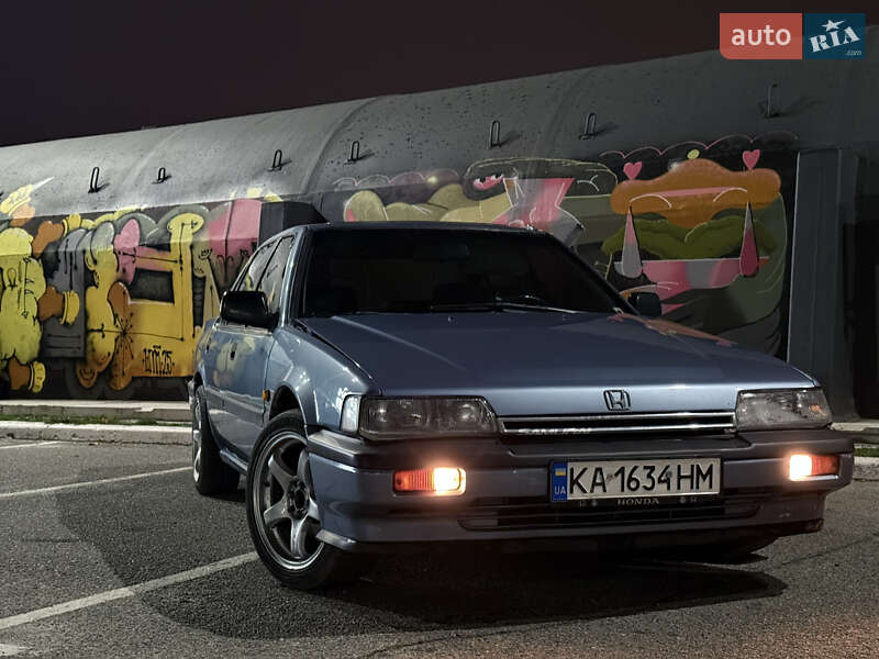 Седан Honda Accord 1988 в Києві
