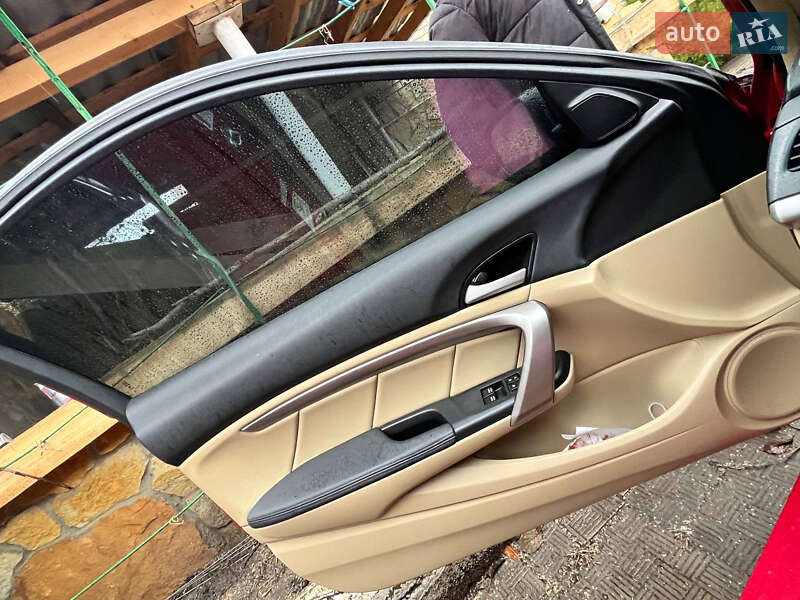 Купе Honda Accord 2008 в Києві