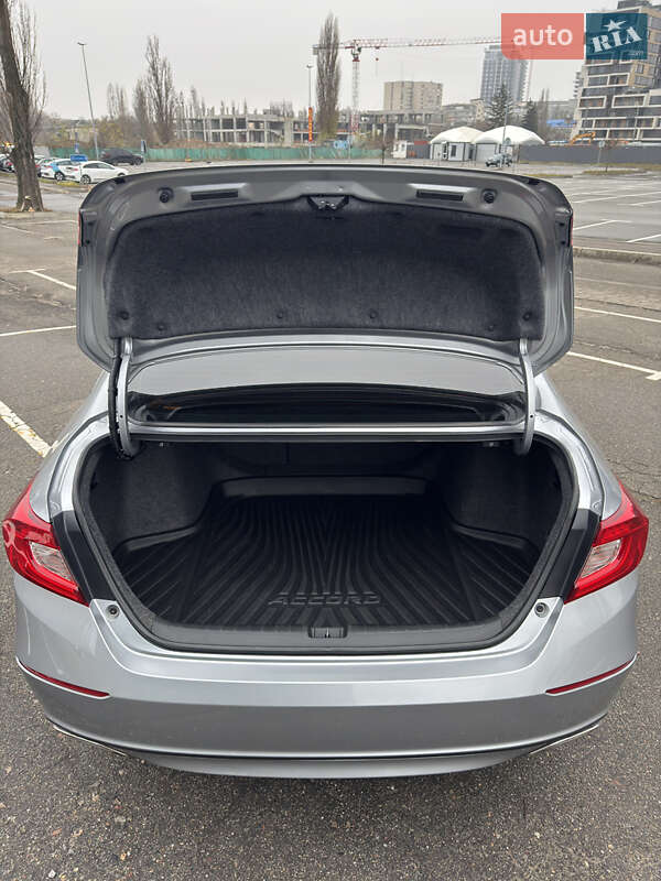 Седан Honda Accord 2019 в Киеве фото 10 Седан Honda Accord 2019 в Киеве