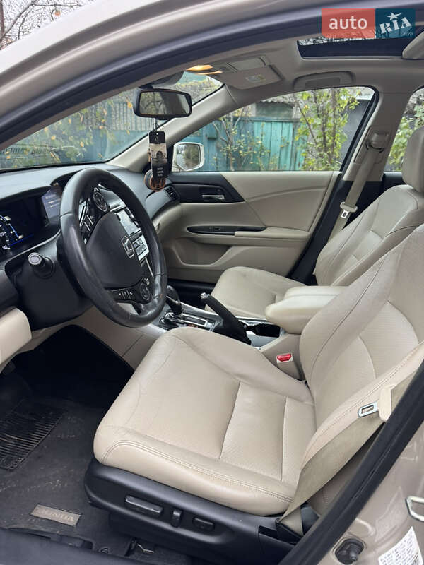 Седан Honda Accord 2014 в Одессе