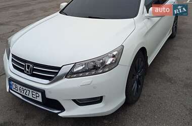 Седан Honda Accord 2013 в Чернигове