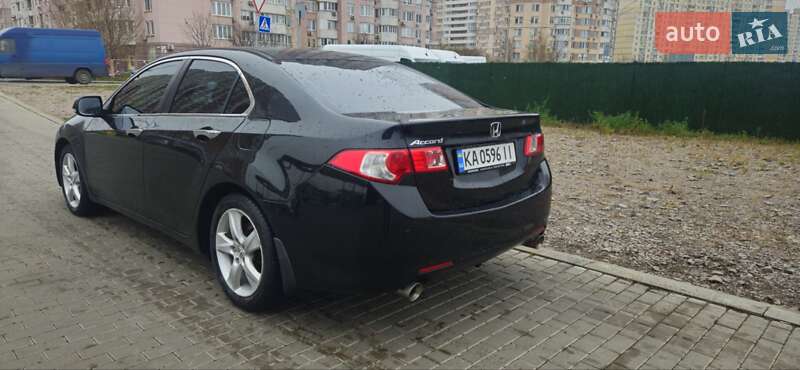Седан Honda Accord 2008 в Києві