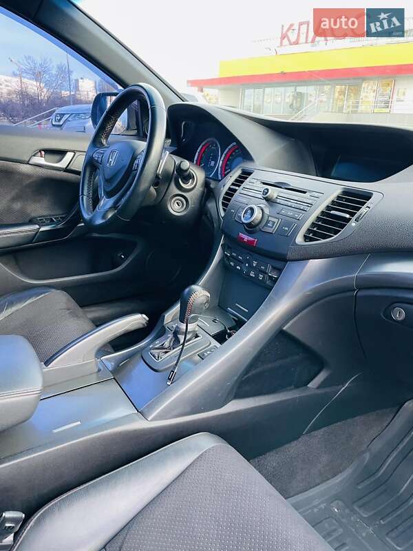 Седан Honda Accord 2011 в Харькове