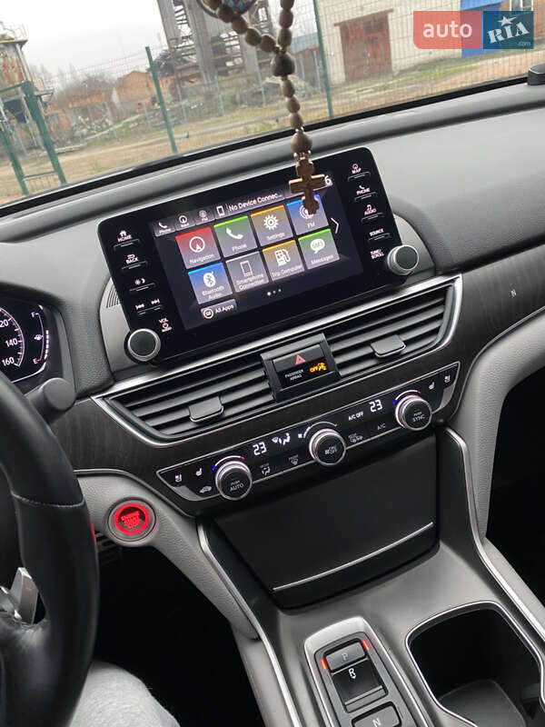 Седан Honda Accord 2017 в Житомире