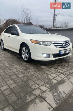 Седан Honda Accord 2010 в Ивано-Франковске