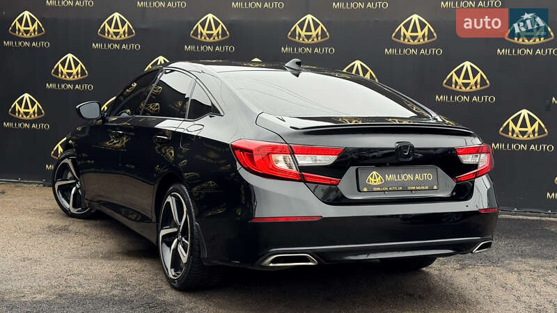 Седан Honda Accord 2020 в Киеве