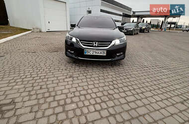 Седан Honda Accord 2015 в Львове