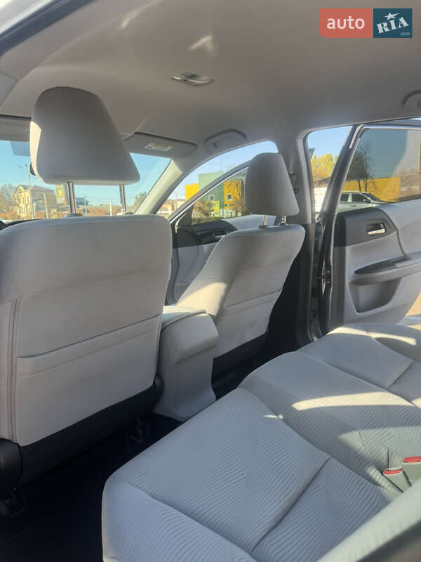 Седан Honda Accord 2017 в Житомирі