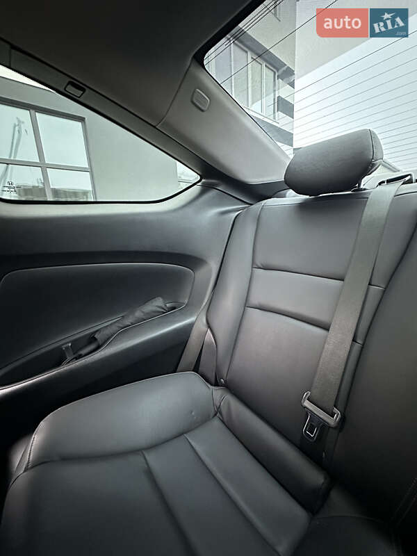 Купе Honda Accord 2013 в Киеве фото 20 Купе Honda Accord 2013 в Киеве