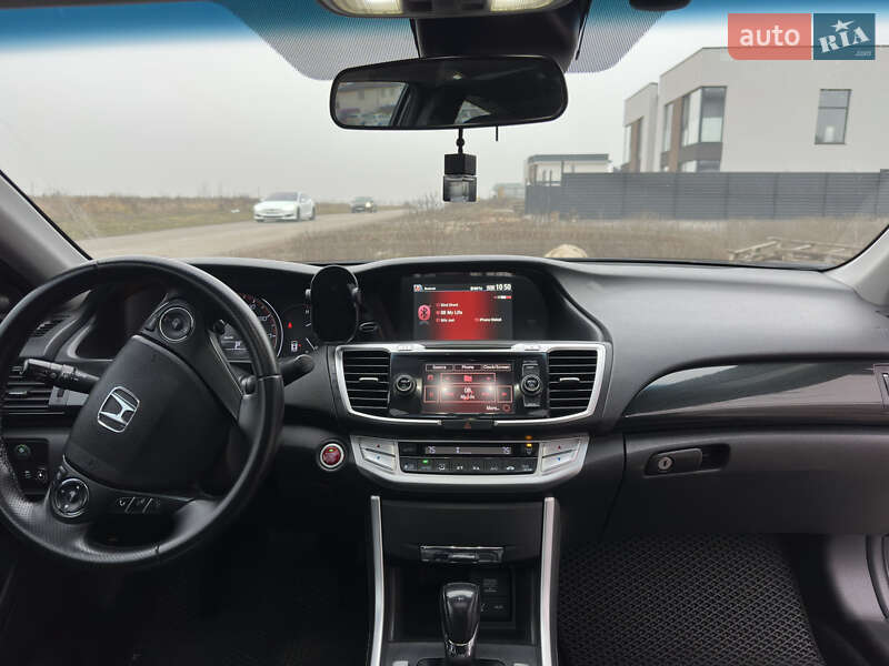 Купе Honda Accord 2013 в Киеве фото 31 Купе Honda Accord 2013 в Киеве