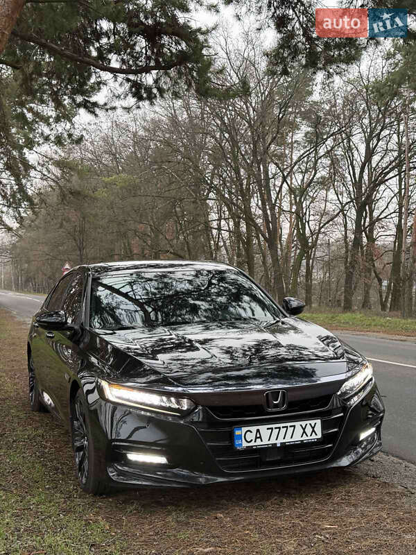 Седан Honda Accord 2018 в Черкасах