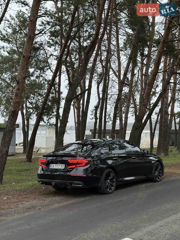 Седан Honda Accord 2018 в Черкасах