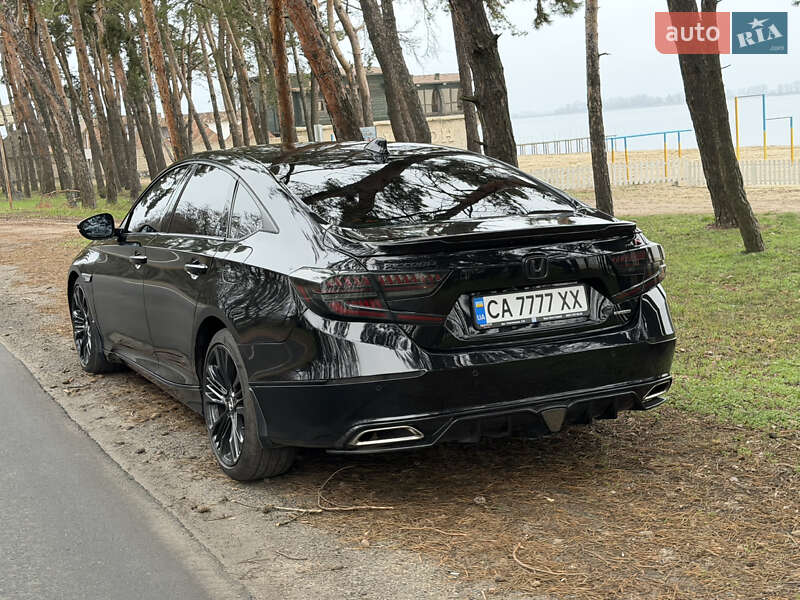 Седан Honda Accord 2018 в Черкасах