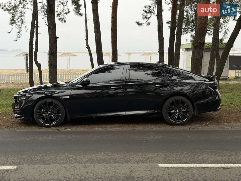 Седан Honda Accord 2018 в Черкасах