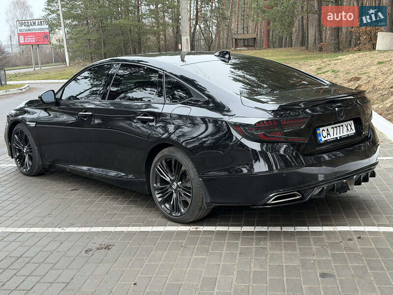 Седан Honda Accord 2018 в Черкасах