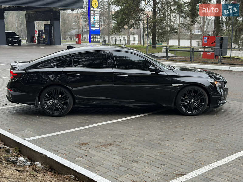 Седан Honda Accord 2018 в Черкасах