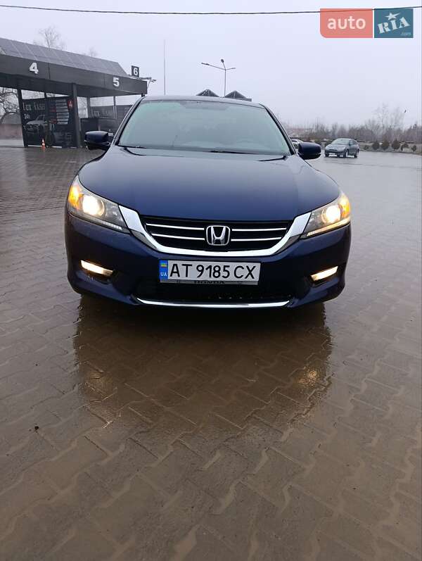 Седан Honda Accord 2013 в Коломиї