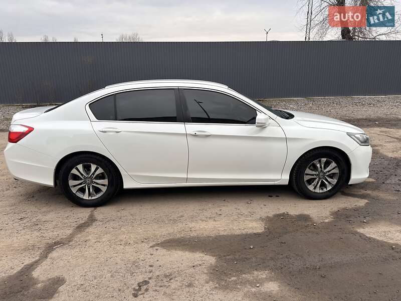 Седан Honda Accord 2013 в Вінниці