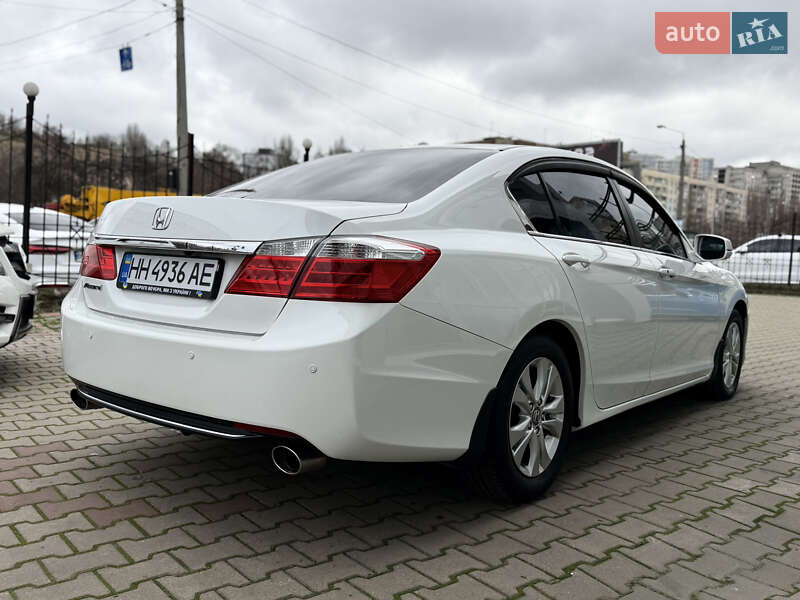 Седан Honda Accord 2013 в Одесі