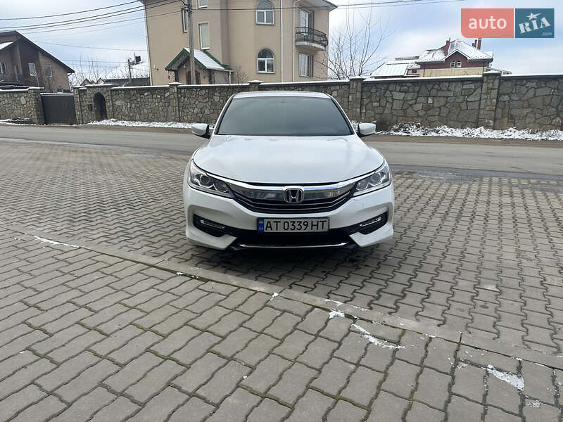 Седан Honda Accord 2016 в Івано-Франківську