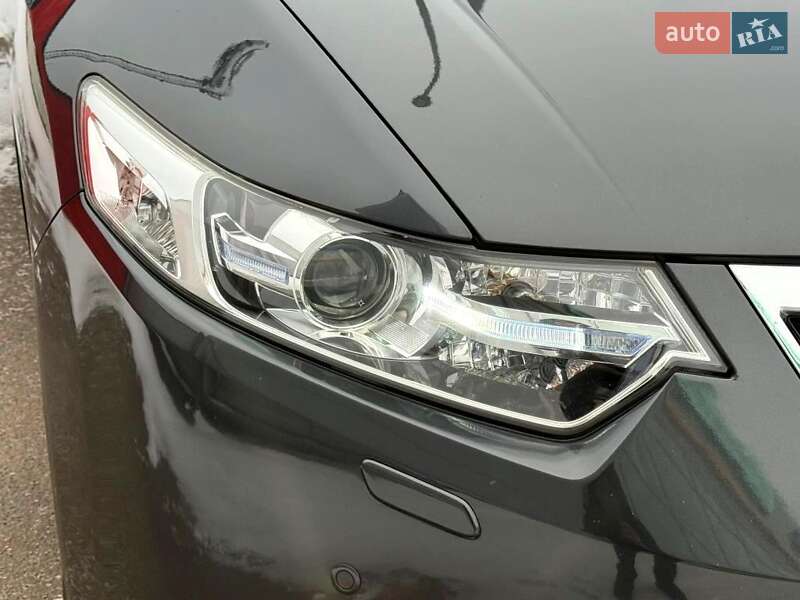 Седан Honda Accord 2011 в Києві