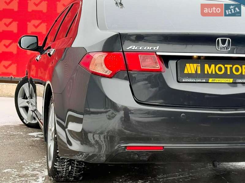 Седан Honda Accord 2011 в Києві