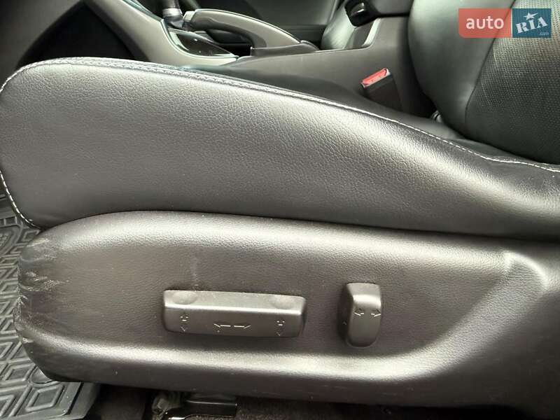 Седан Honda Accord 2011 в Києві