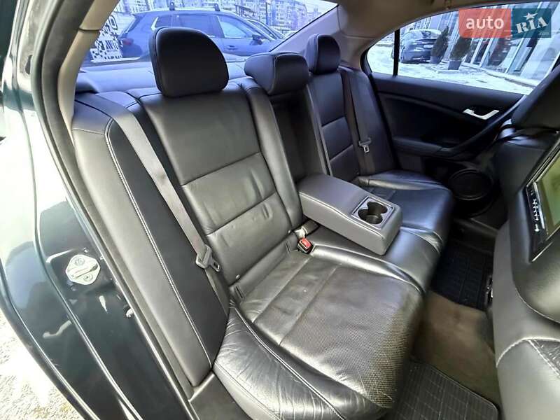 Седан Honda Accord 2011 в Києві