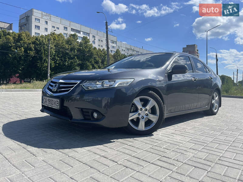 Седан Honda Accord 2012 в Черкасах